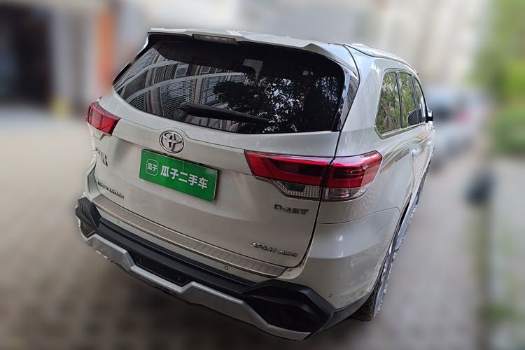 Used Toyota Highlander 2018 2.0T Four-Wheel Drive Luxury Version 7 Seats China VI Standard Rear Right 45 Deg