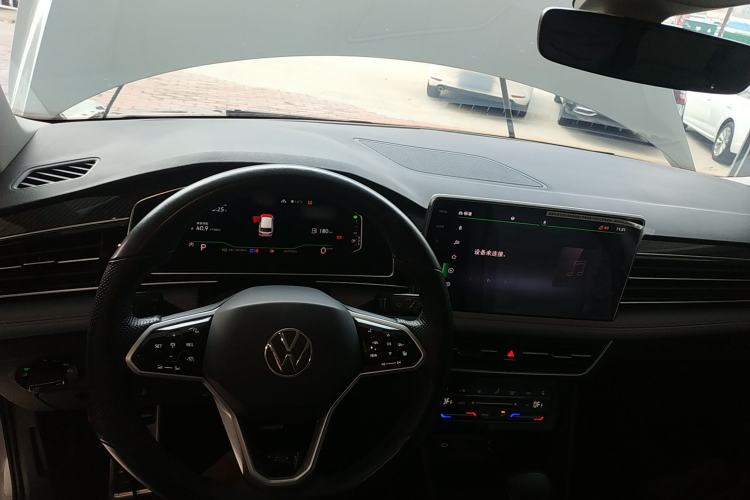 Used Volkswagen Tiguan L 2023 380TSI Automatic All-Wheel Drive R-Line Flagship 7-Seater