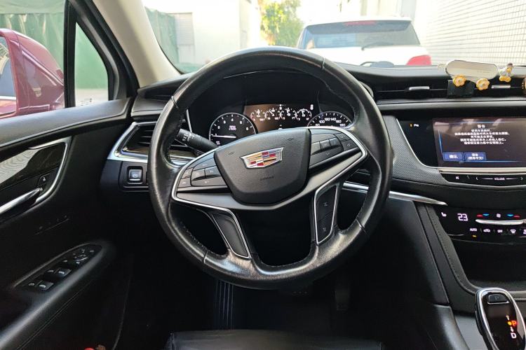 Used Cadillac XT5 2018 25T Luxury Model