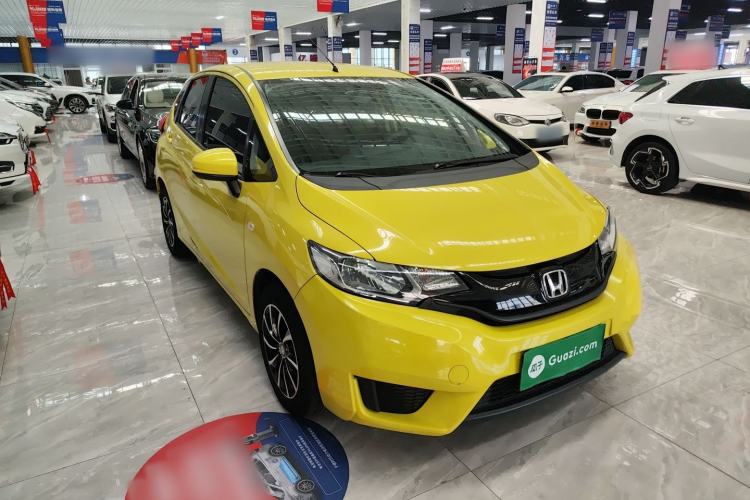 Used Honda Fit 2014 1.5L LX CVT Comfort Model Front Right 45 Deg