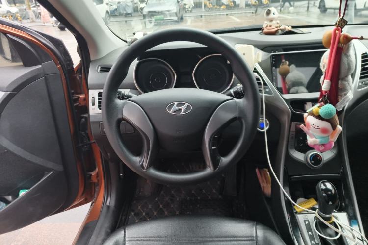 Used Hyundai Elantra (5th Generation / Langdong) 2015 1.6L Automatic Leading Model