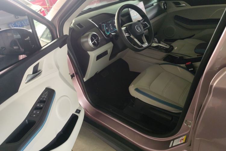 Used BYD Yuan Pro 2023 401KM Luxury Version Driver Seat