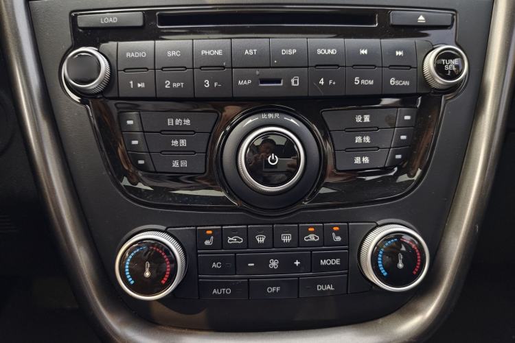 Used Bestune X80 2015 2.0L automatic luxury version
