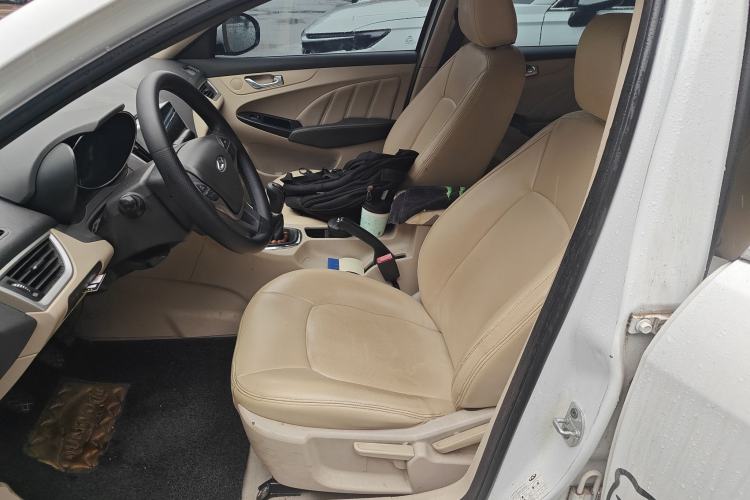 Used Chery Arrizo 7 2014 1.6L Manual ZhiCheng Edition