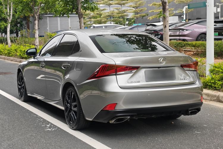 Used Lexus IS 2017 300 FENGSHANG Edition

