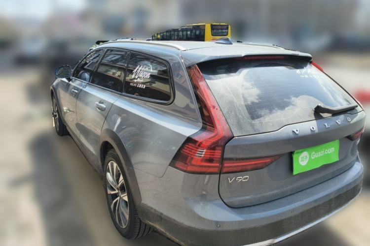 Used Volvo V90 2021 Cross Country B5 AWD Smart Range Edition