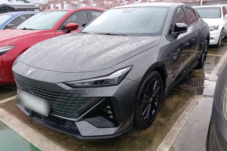 Used CHANGAN UNI-V 2022 1.5T Prestige Version