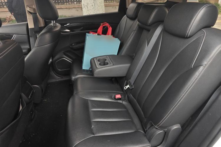 Used BYD Song MAX 2017 1.5T Automatic Smart Connect Elite 7-Seater Left Rear Seat