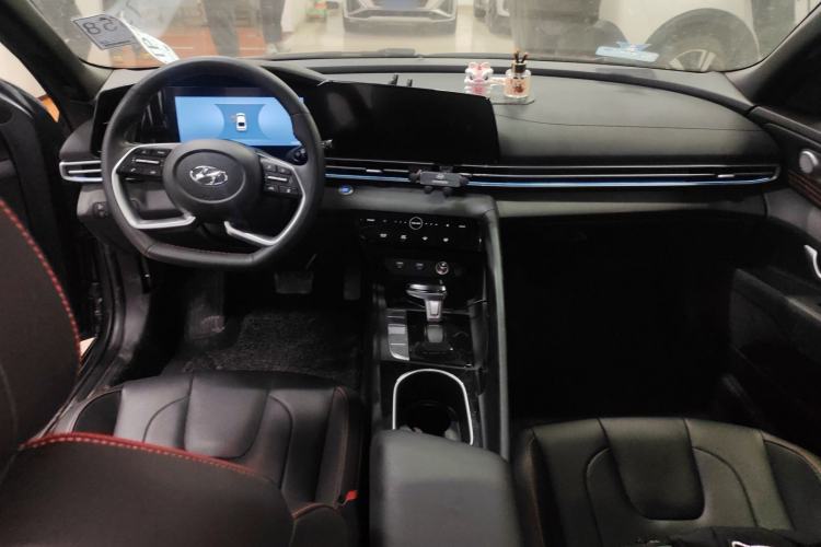 Used Hyundai Elantra 2022 1.5L CVT 20th Anniversary Edition