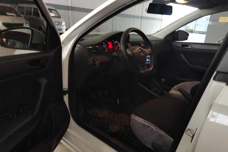 Used Volkswagen Santana 2021 1.5L Manual Fashion Edition Driver Seat