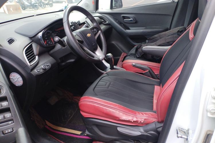 Used Chevrolet Trax 2018 330T Automatic Two-Wheel Drive Luxury Model
