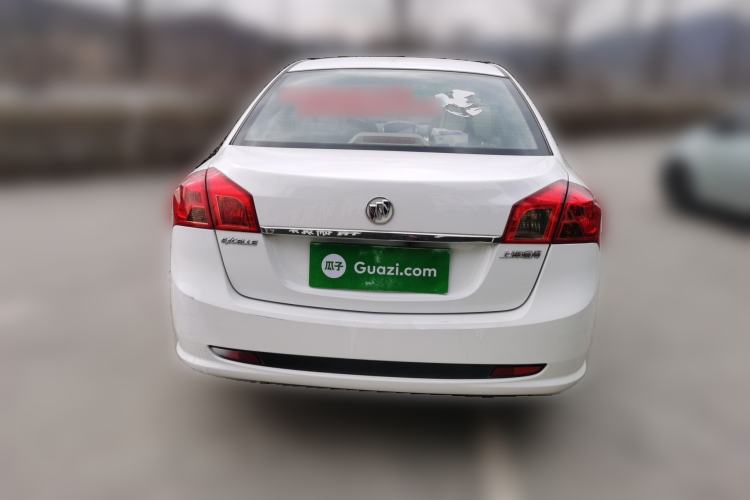 Used Buick Excelle 2015 1.5L Manual Classic Trim
