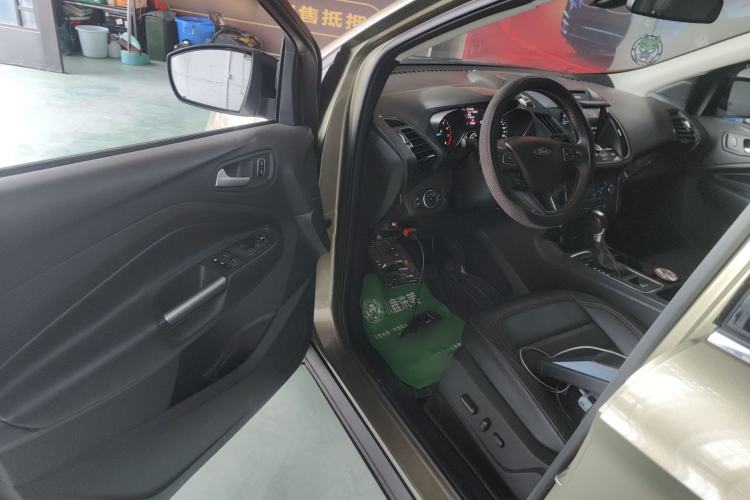 Used Ford Kuga 2017 EcoBoost 245 Four-Wheel-Drive Sport Model Driver Seat