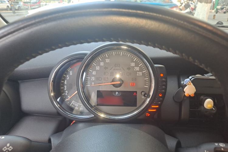 Used MINI 2016 1.2T ONE Pioneer Edition Instrument Cluster