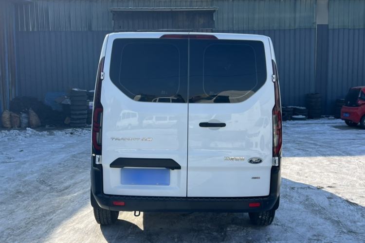 Used Ford Transit 2023 2.0T Diesel Manual Multifunction Commercial Vehicle Short Wheelbase Low Roof 5/6 Seats
