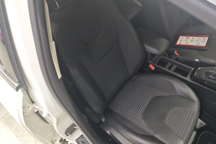 Used Ford Focus 2018 Sedan Classic 1.6L Automatic Trendy SmartDrive Edition
