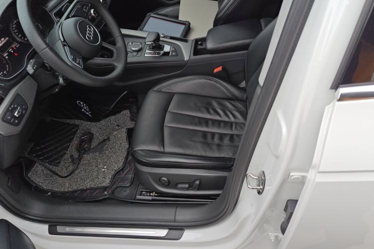 Used Audi A4L 2018 30th Anniversary Edition 40 TFSI Trendy Model
