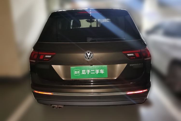 Used Volkswagen Tiguan L 2018 330TSI Automatic Two-Wheel Drive Luxury Edition Rear