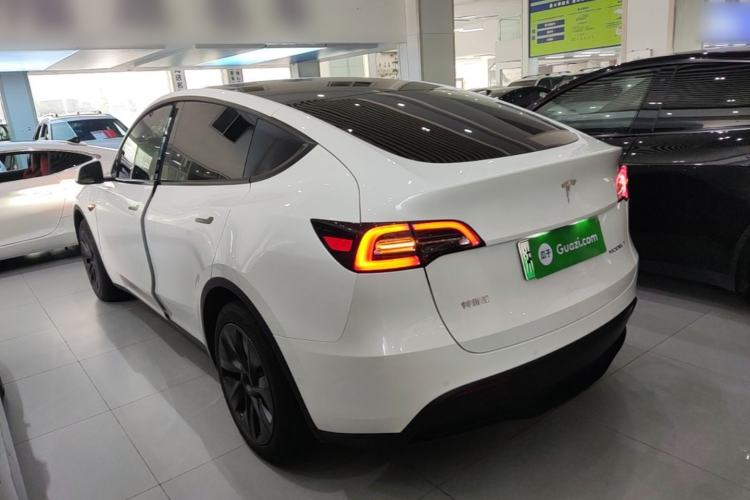 Used Tesla Model Y 2023 Rear-Wheel-Drive Version