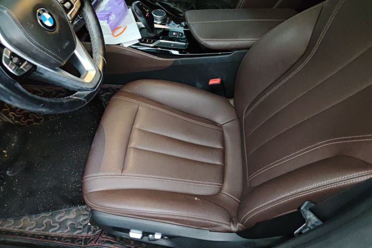 Used BMW 5 Series 2019 525Li Luxury Package Left Front Seat