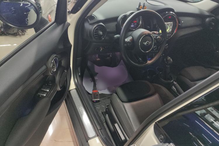 Used MINI MINI 2016 1.5T COOPER Five-Door Edition
