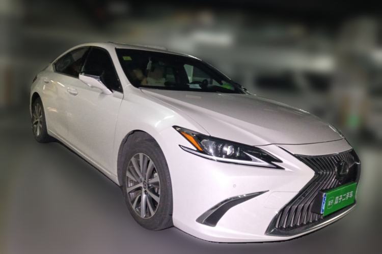 Used Lexus ES 2021 200 Excellence Edition