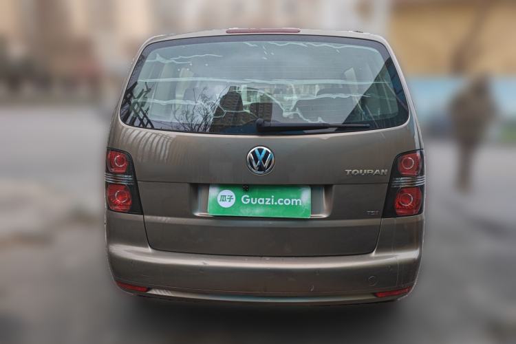 Used Volkswagen Touran 2015 1.4T Manual Fashion Edition 5-Seater
