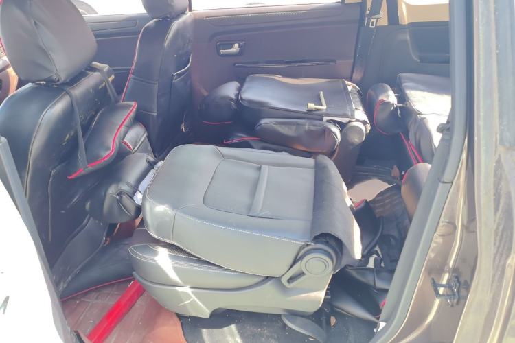 Used Dongfeng Fengon 330 2018 1.5L 330S Comfort Edition DK15
