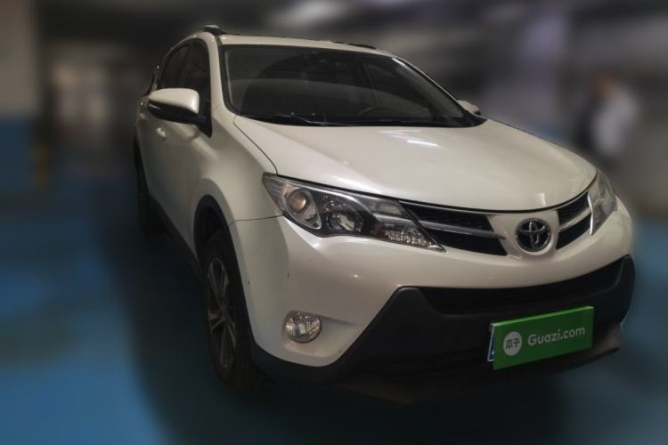 Used Toyota RAV4 2015 2.0L CVT Two-Wheel Drive Fashion Edition