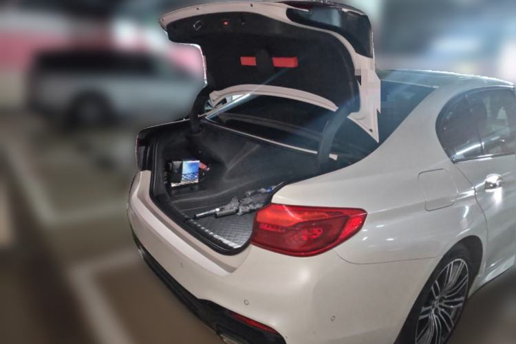 Used BMW 5 Series 2018 Restyled 530Li Leading Edition M Sport Package