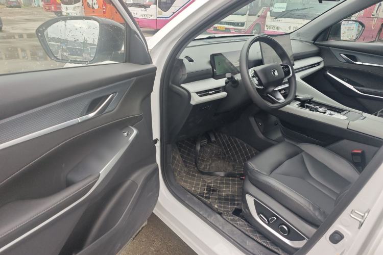 Used CHANGAN CS75 PLUS 2026 Model, Smart Champion Edition 1.5T New Blue Whale Smart Navigation Version
