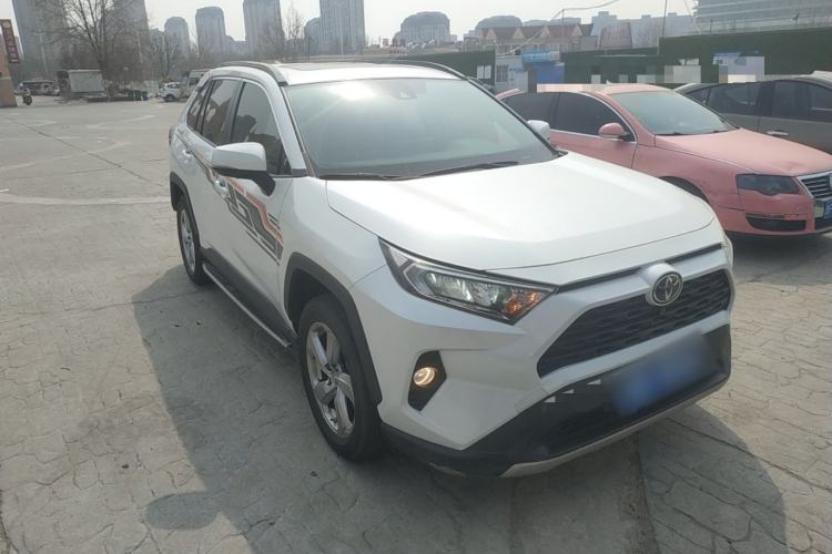 Used Toyota RAV4 2021 2.0L CVT Two-Wheel Drive Fashion Edition