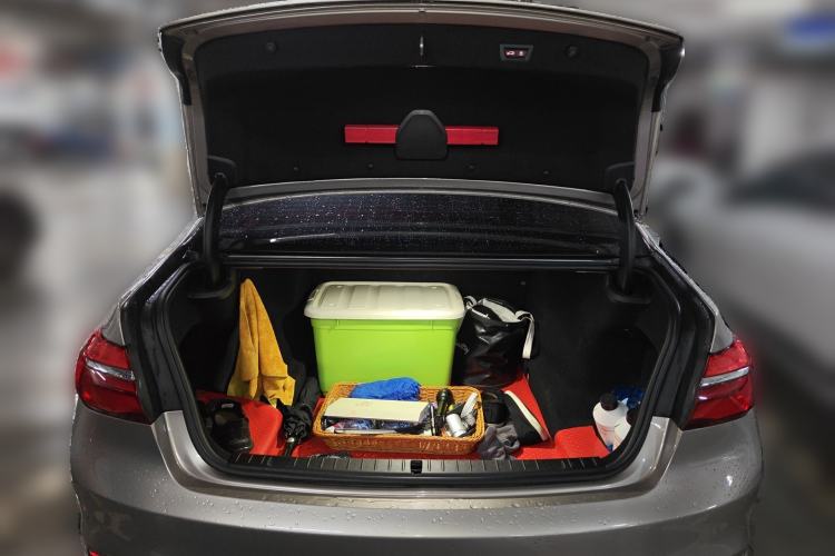 Used BMW 7 Series 2016 730Li Leading Model Trunk