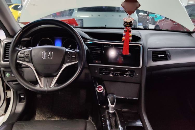Used Honda Spirior 2017 2.0L Comfort Edition Center Console