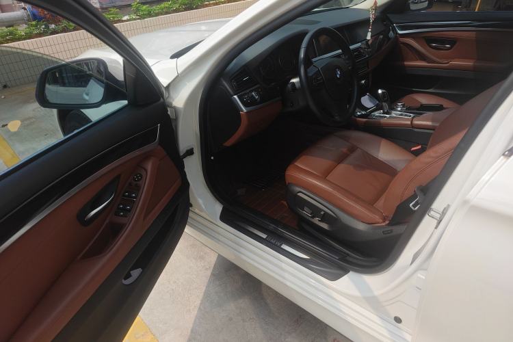 Used BMW 5 Series 2014 520i Elegant Edition