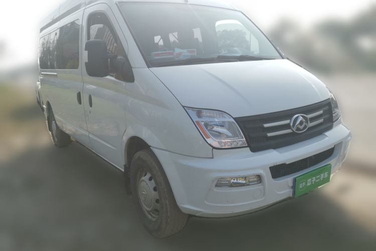 Used SAIC MAXUS Xintu V80 2021 2.0T Manual Classic Aoyuntong 127 PS Mid-axle Mid-roof 6/7/8/9-Seater Front Right 45 Deg
