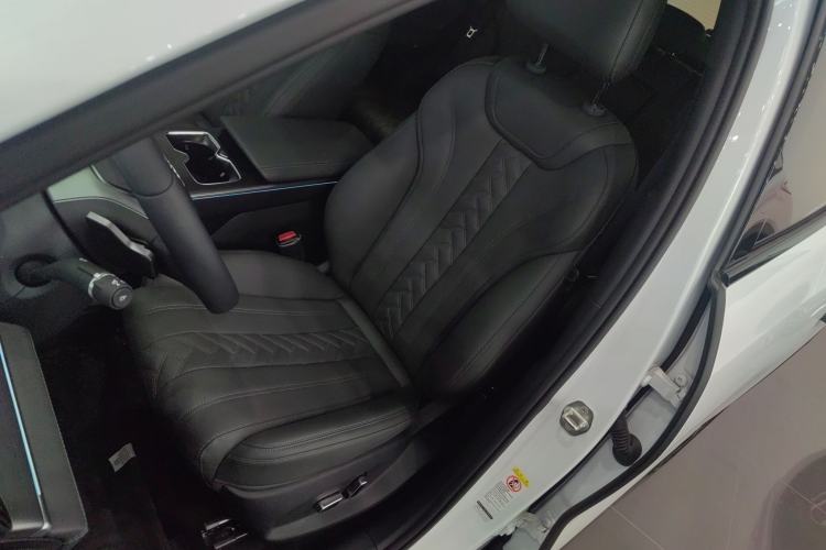 Used BYD Song L DM-i 2025 Intelligent Driving Version 160 km Beyond-Range Type