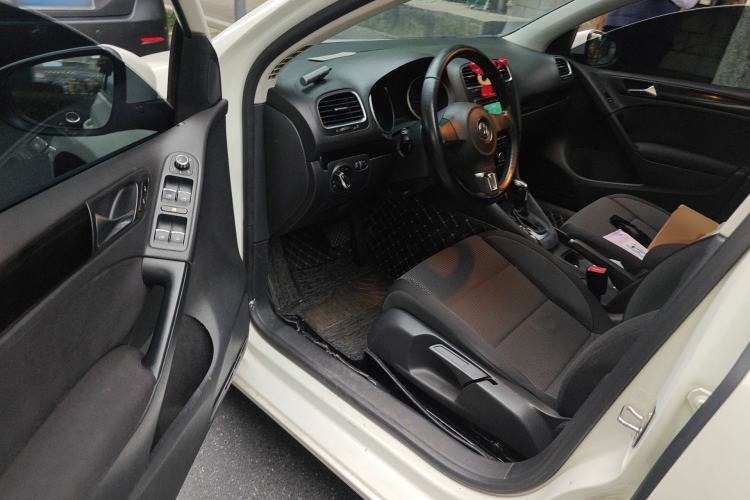 Used Volkswagen Golf 2012 1.4 TSI Automatic Comfort Edition Driver Seat