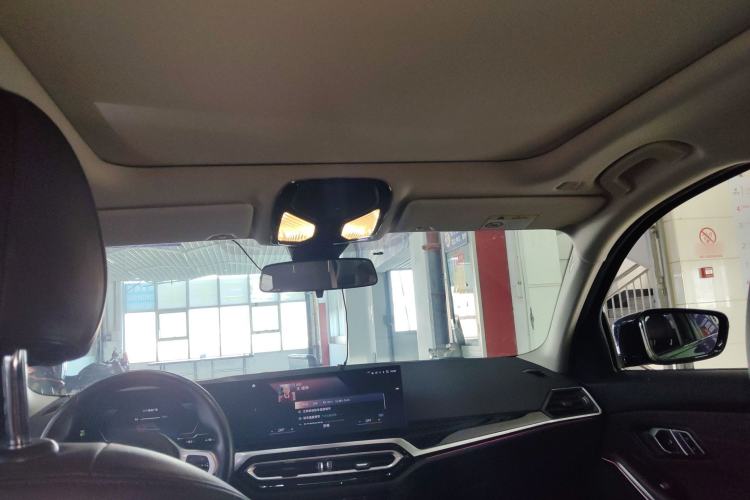 Used BMW i3 2022 eDrive 35 L
