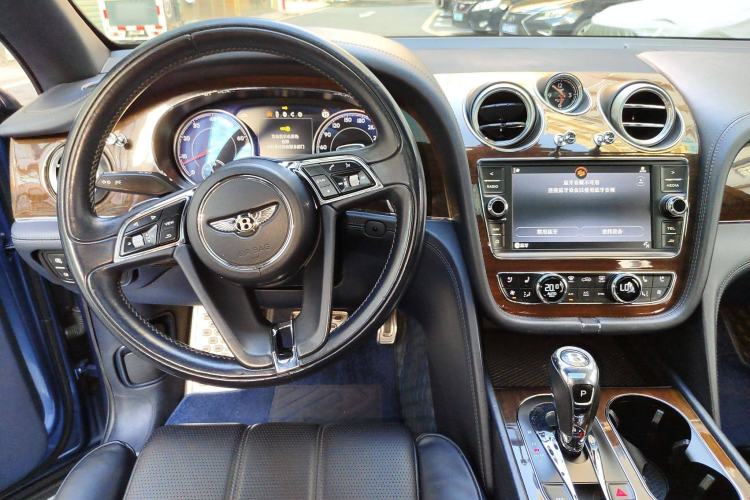 Used Bentley Bentayga 2016 6.0T Standard Edition