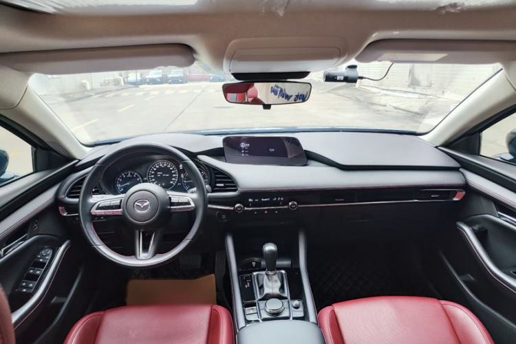 Used Mazda 3 Axela 2022 2.0L Automatic Zhiya Edition Interior 1