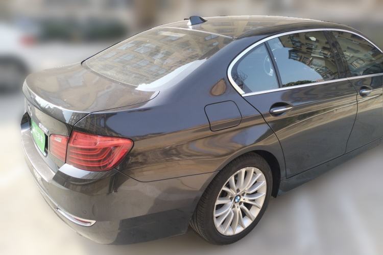 Used BMW 5 Series 2014 525Li Luxury Design Package
