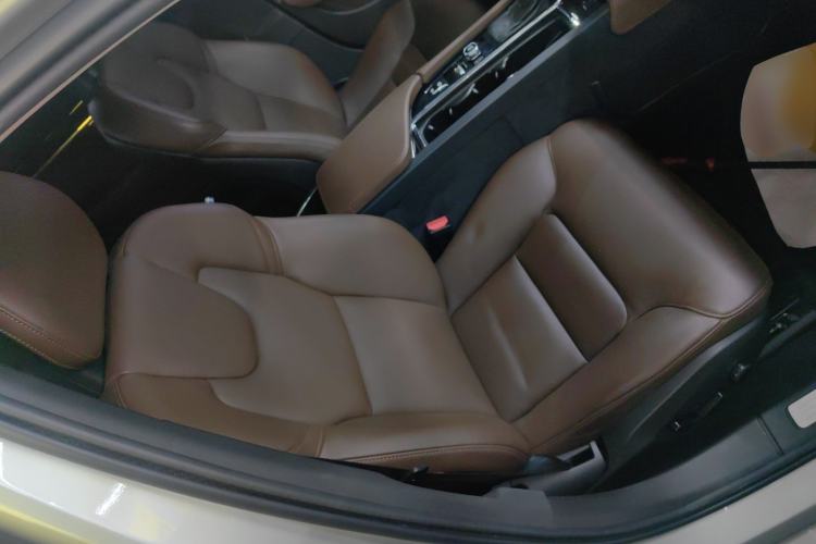 Used Volvo S90 2018 T4 Zhiyuan Edition