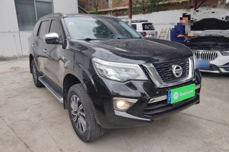 Used Nissan Terra 2018 2.5L Automatic 4x4 Luxury Edition Front Right 45 Deg