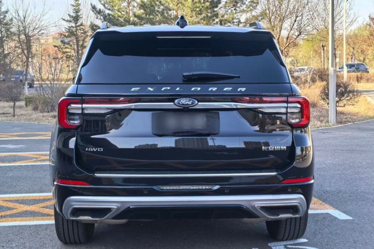 Used Ford Explorer 2024 2.3T EcoBoost Four-Wheel Drive Titanium Edition 6 Seats