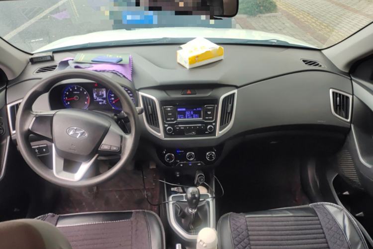 Used Hyundai ix25 2017 1.6L Manual Fashion Model