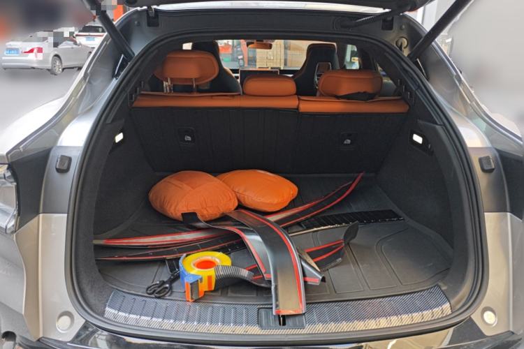 Used Xiaomi Auto YU7 2025 Ultra-Long Range High-Performance All-Wheel-Drive Max Edition