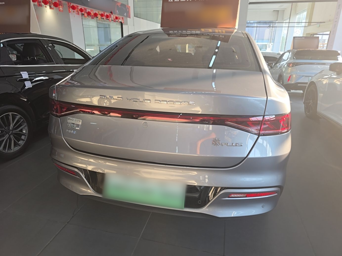 BYD Qin PLUS 2024 HONOR Edition DM-i 55KM Leading Model — снимка 5