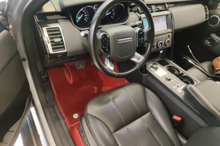 Used Land Rover Discovery 2019 2.0T SE Driver Seat