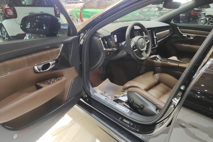 Used Volvo S90 2022 B5 Zhiyuan Luxury Edition